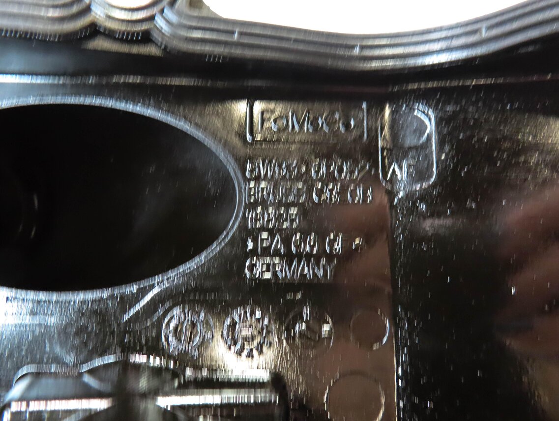 Thumbnail 6: 10-18 RANGE ROVER SPORT (L320 L322 L494 L405) 5.0L V8 - LEFT ENGINE VALVE COVER