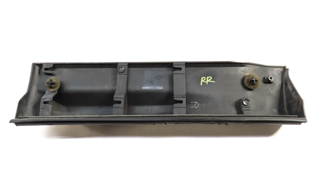 Thumbnail 3: 2012 RANGE ROVER SPORT L320 FRONT REAR LEFT RIGHT DOOR BOTTOM MOULDING TRIM SET4