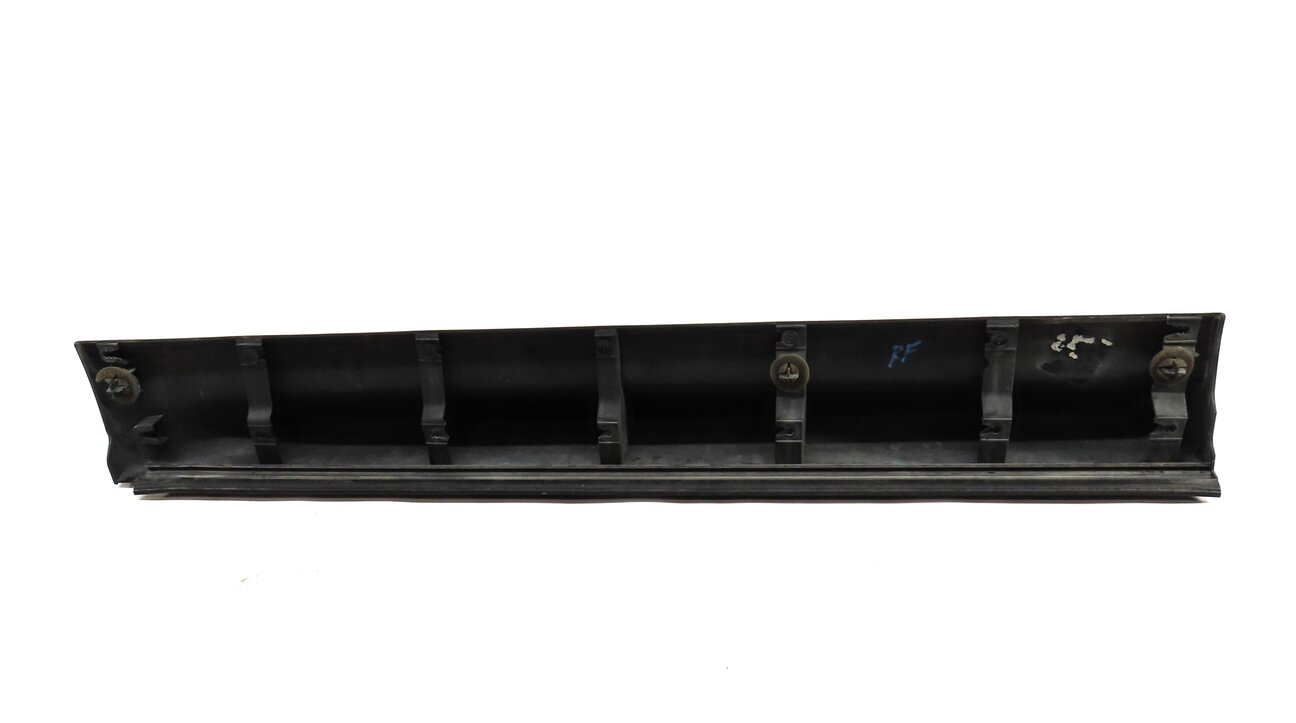 Thumbnail 5: 2012 RANGE ROVER SPORT L320 FRONT REAR LEFT RIGHT DOOR BOTTOM MOULDING TRIM SET4