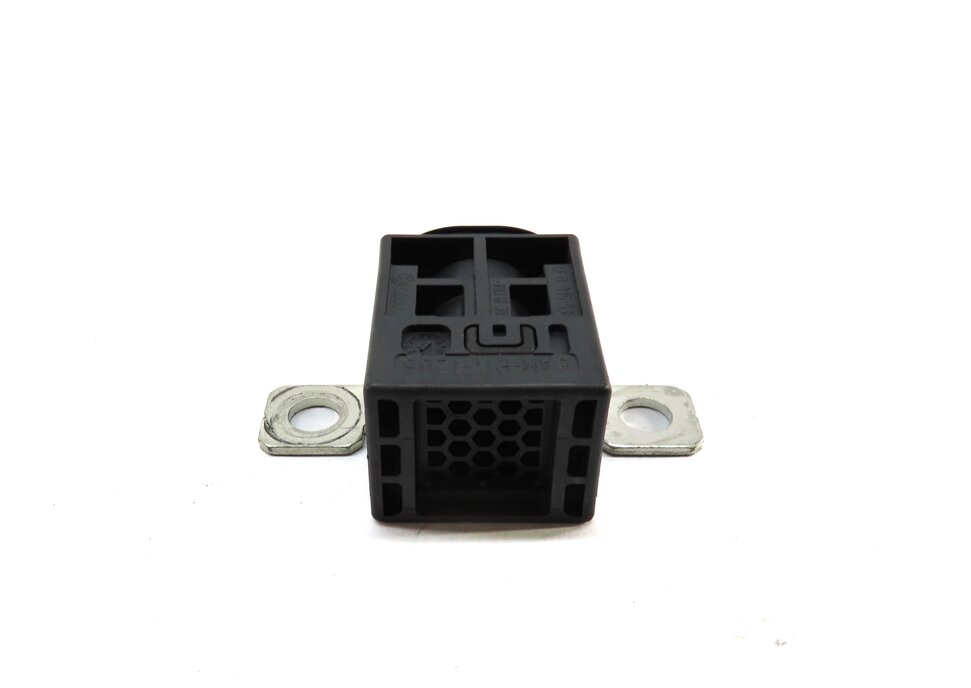 Thumbnail 3: 2010 PORSCHE PANAMERA (970 G1) BATTERY OVERLOAD PROTECTION SWITCH MODULE CIRCUIT