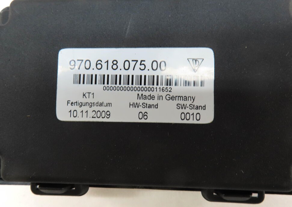 Thumbnail 4: 2010 PORSCHE PANAMERA (970 G1) BATTERY POWER JUNCTION CONTROL MODULE
