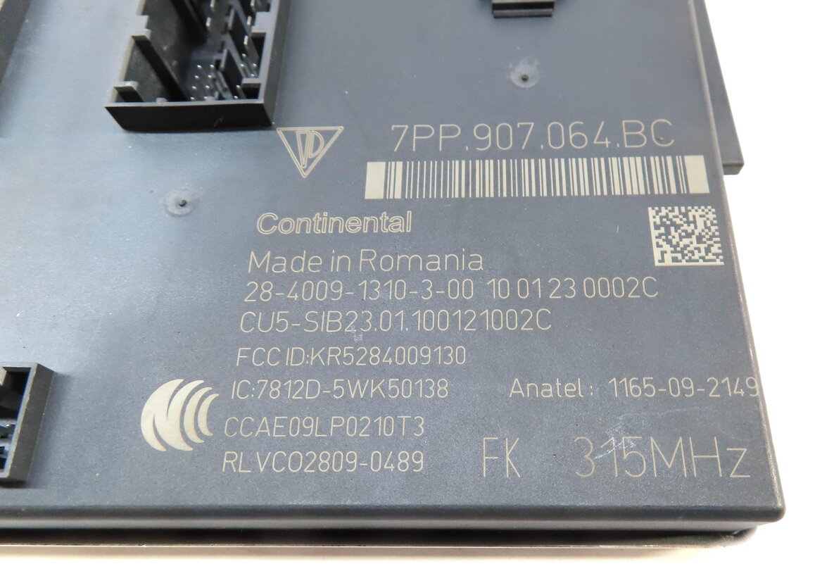 Thumbnail 4: 2010 PORSCHE PANAMERA (970 G1) FRONT BODY CONTROL MODULE COMPUTER BCM