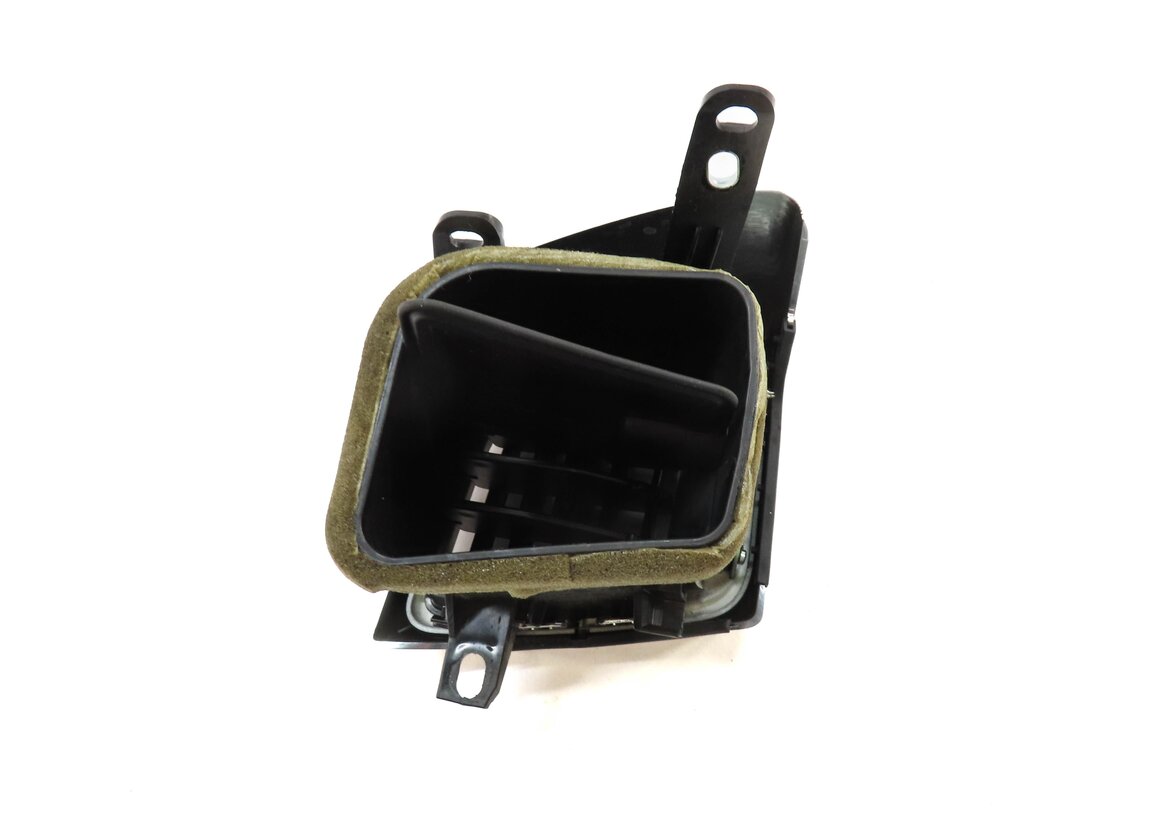 Thumbnail 4: 2010 PORSCHE PANAMERA (970 G1) FRONT RIGHT PASSENGER OUTER DASH HEATER AIR VENT