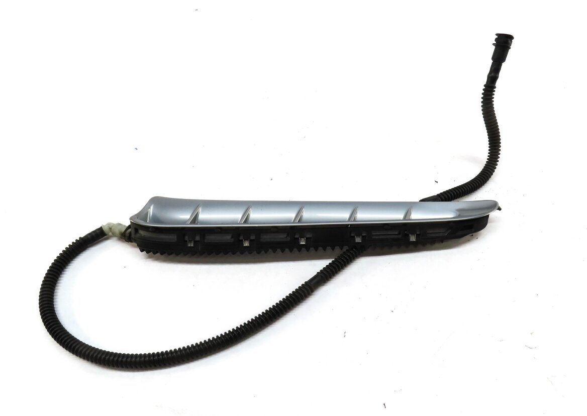Thumbnail 3: 2010 PORSCHE PANAMERA (970 G1) FRONT LEFT DRIVER FENDER VENT GRILLE TRIM