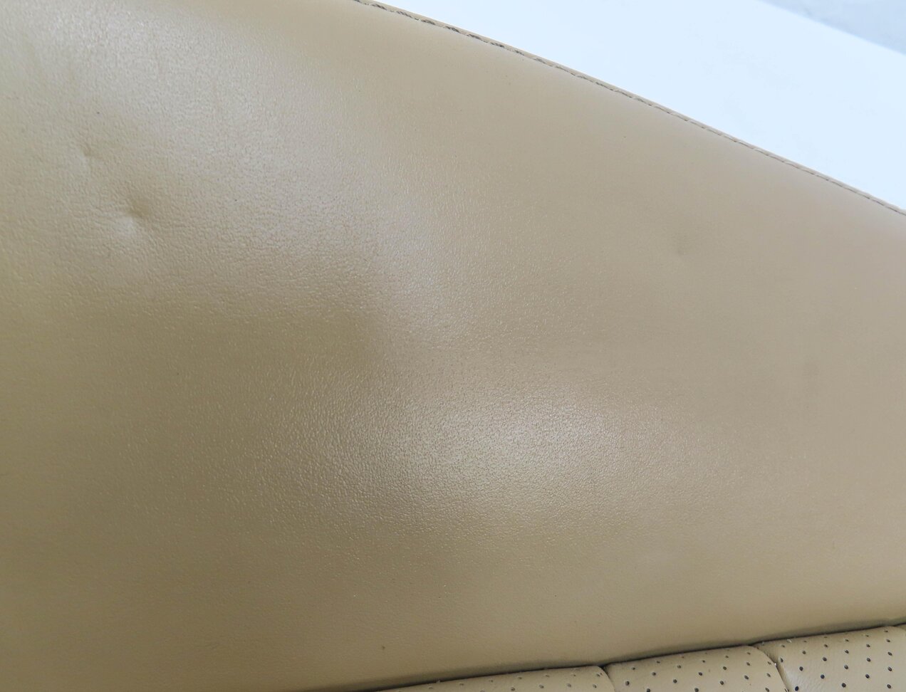 Thumbnail 7: 2010 PORSCHE PANAMERA (970 G1) DRIVER UPPER TOP HEATED SEAT CUSHION (BEIGE)