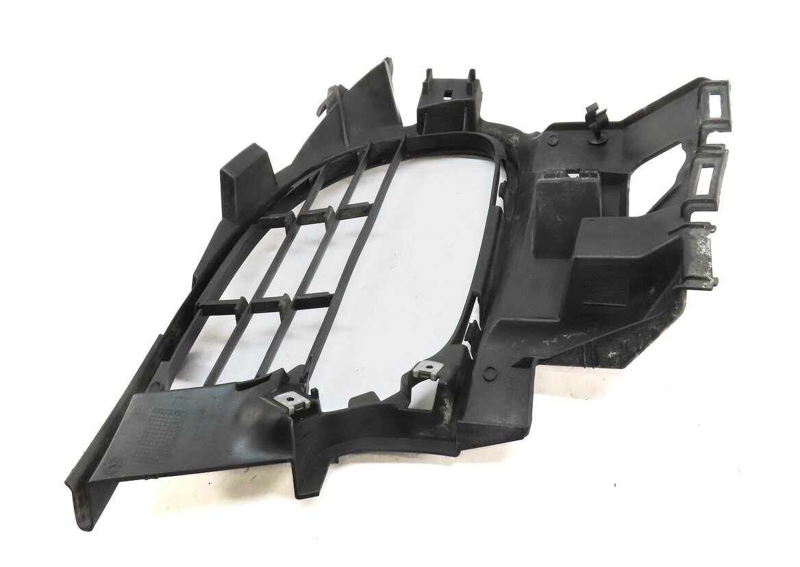 Thumbnail 5: 2010 PORSCHE PANAMERA (970 G1) FRONT LEFT DRIVER LOWER BUMPER GRILLE VENT TRIM