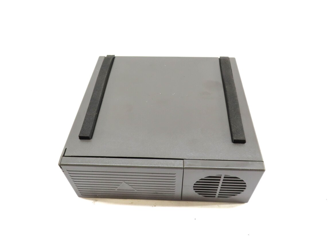 Thumbnail 4: 2010 PORSCHE PANAMERA (970 G1) SPARE TIRE AIR COMPRESSOR PUMP MOTOR