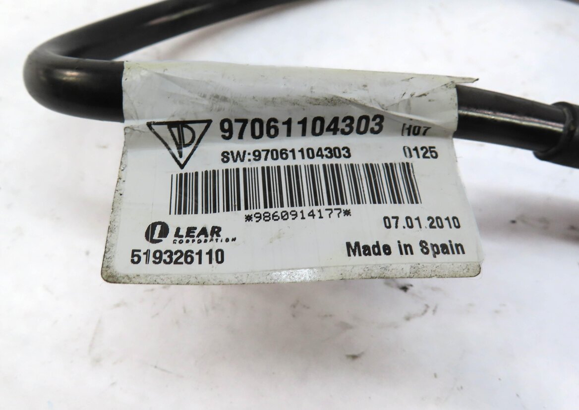 Thumbnail 4: 2010 PORSCHE PANAMERA (970 G1) NEGATIVE BATTERY CABLE