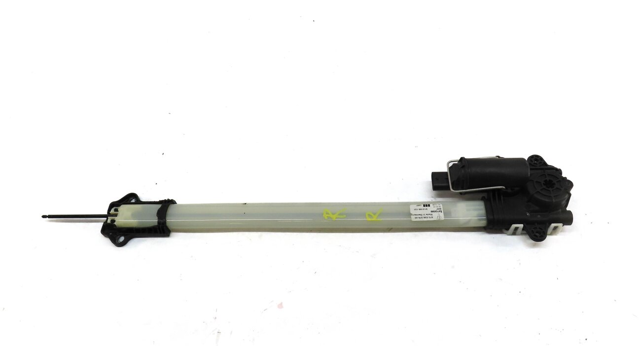 Thumbnail 3: 2010 PORSCHE PANAMERA (970 G1) REAR RIGHT DOOR WINDOW SHADE SUNSHADE MOTOR