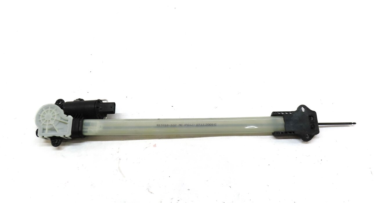 Thumbnail 4: 2010 PORSCHE PANAMERA (970 G1) REAR RIGHT DOOR WINDOW SHADE SUNSHADE MOTOR