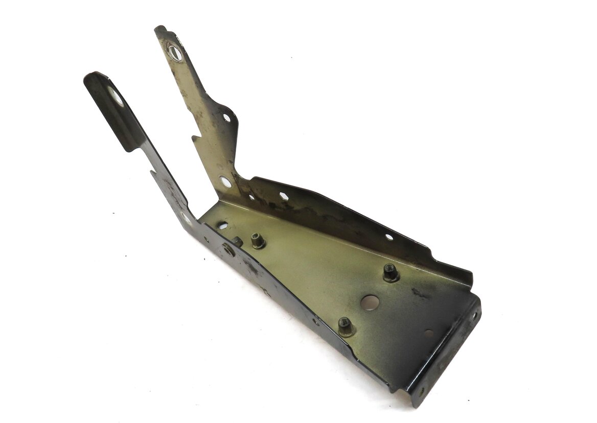 2010 PORSCHE PANAMERA (970 G1) FRONT LEFT DRIVER FENDER MOUNT MOUNTING BRACKET