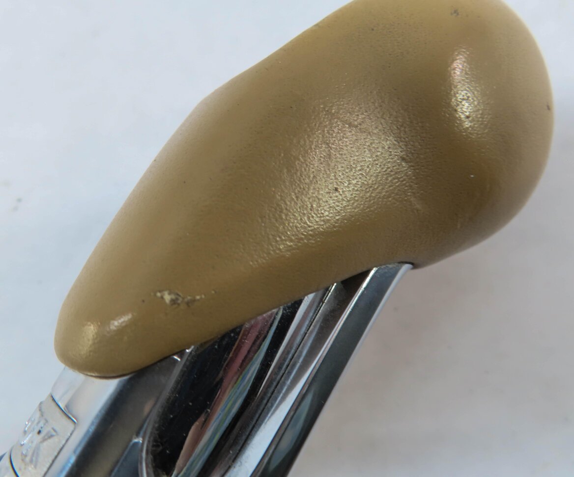 Thumbnail 6: 2010 PORSCHE PANAMERA (970 G1) TRANSMISSION GEAR SHIFTER KNOB (BEIGE LEATHER)