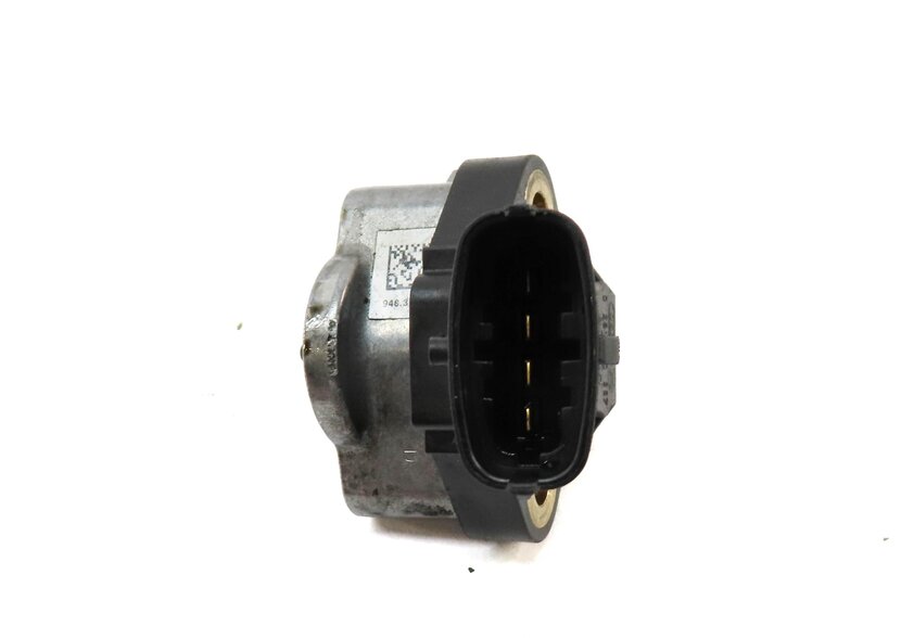 Thumbnail 3: 2010 PORSCHE PANAMERA (970 G1) 4.8L M48 TURBO ENGINE OIL PRESSURE SENSOR