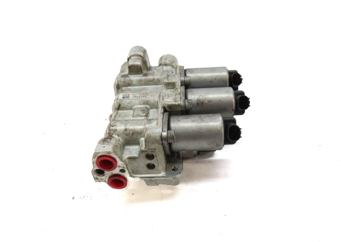 Thumbnail 5: 2010 PORSCHE PANAMERA TURBO (970 G1) DYNAMIC SUSPENSION VALVE BLOCK