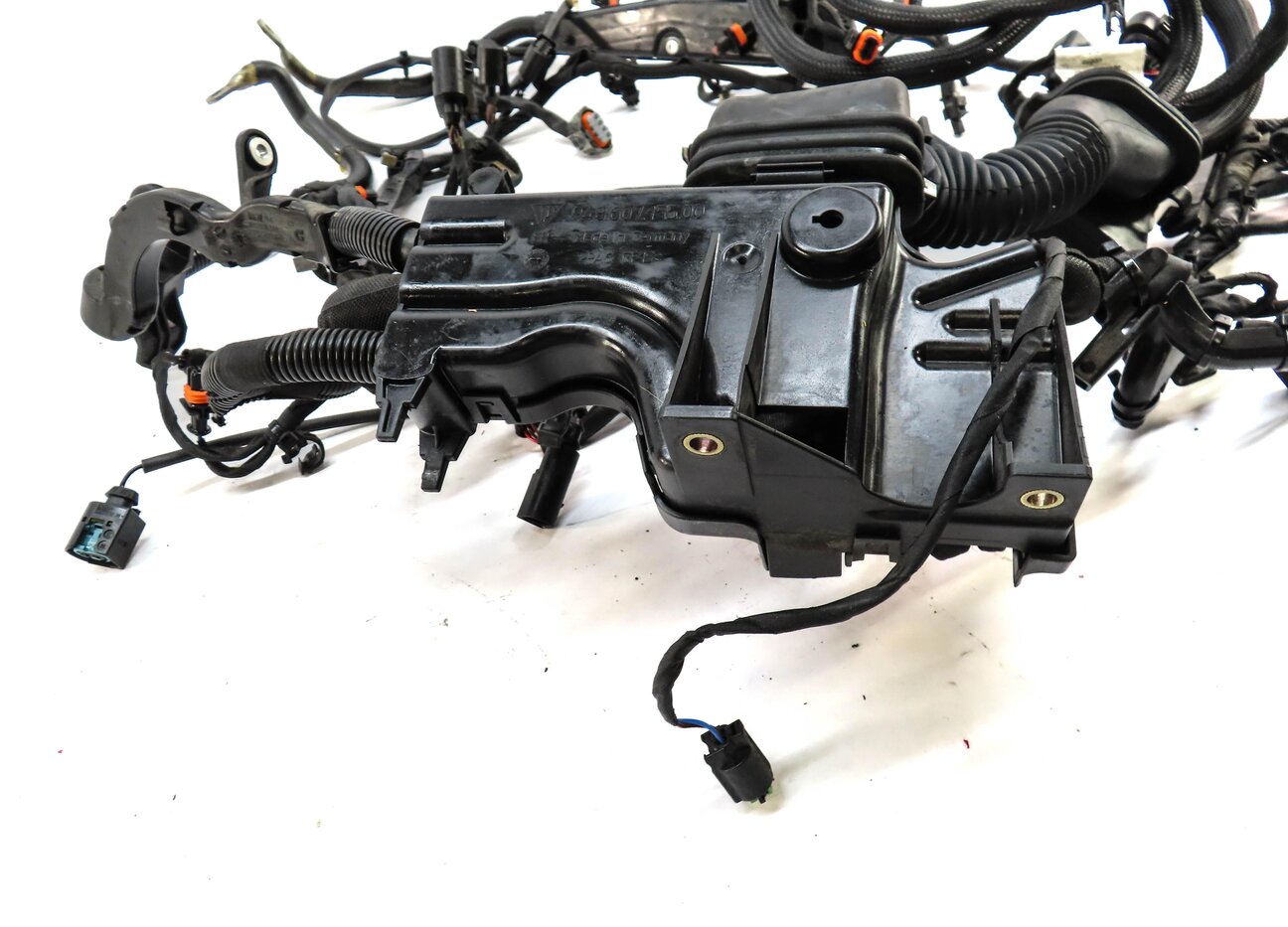 Thumbnail 8: 2010 PORSCHE PANAMERA (970 G1) 4.8L M48 TURBO ENGINE WIRE WIRING HARNESS LOOM
