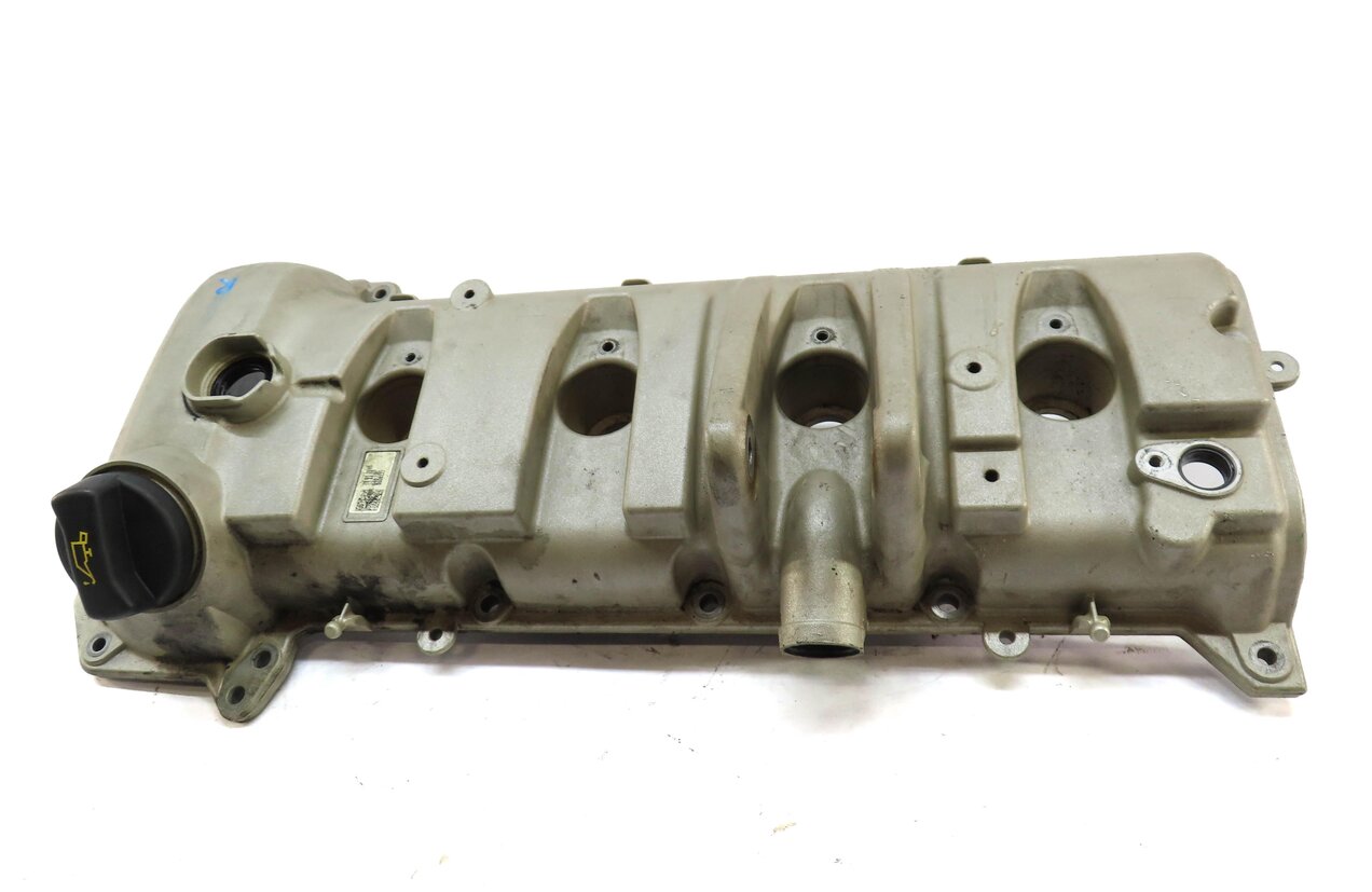 Thumbnail 2: 2010-2018 PORSCHE CAYENNE PANAMERA (958 970 G1) 4.8L V8 ENGINE RIGHT VALVE COVER