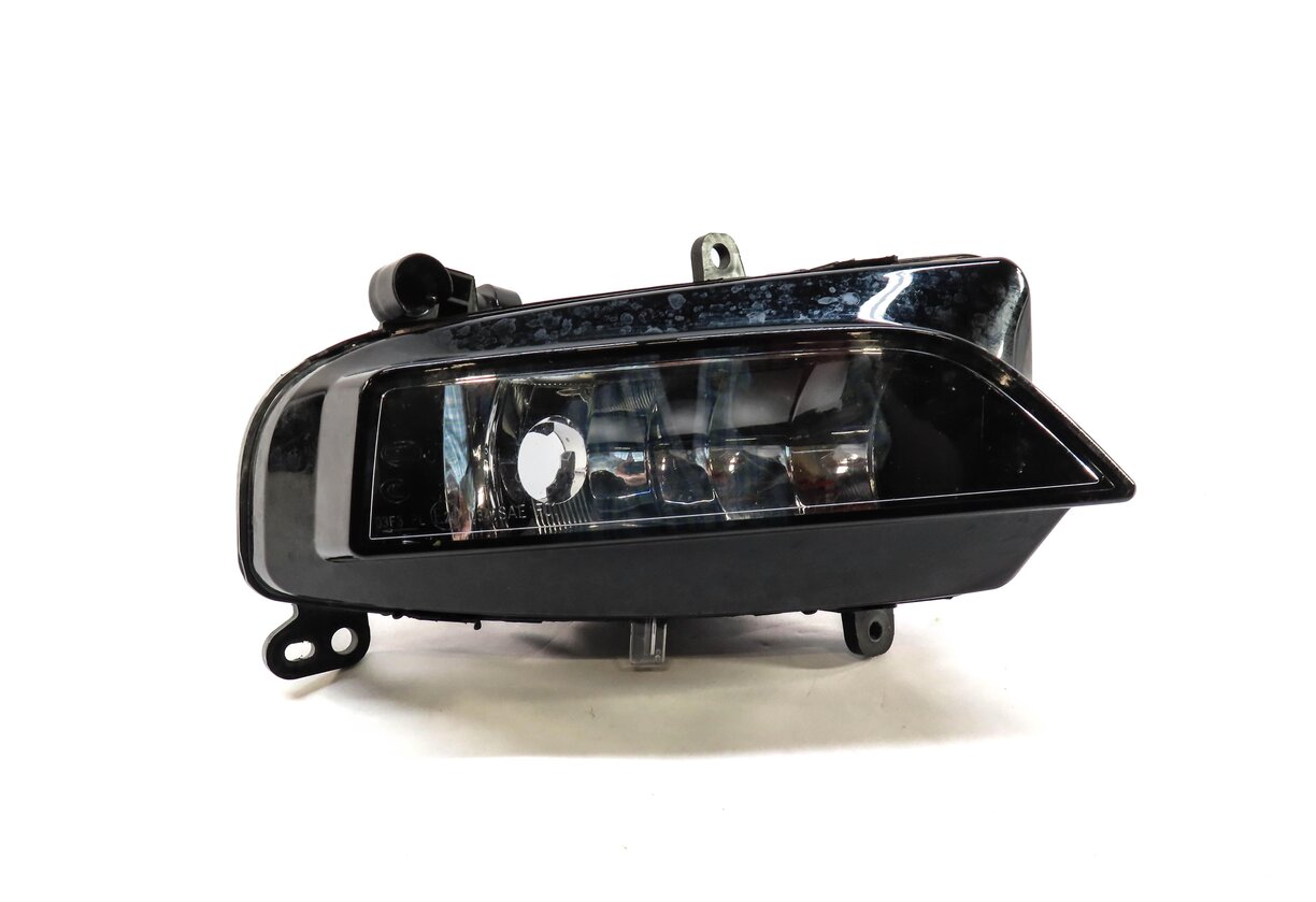 Thumbnail 2: 2013-2016 AUDI A4 (B8 8K) RIGHT FRONT PASSENGER FOGLIGHT FOG LIGHT LAMP