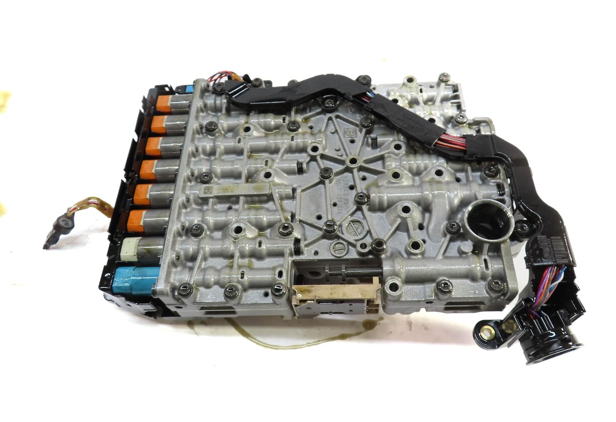 Thumbnail 5: 2013-2016 AUDI A4 (B8 8K) AWD QUATTRO - A/T AUTOMATIC TRANSMISSION VALVE BODY