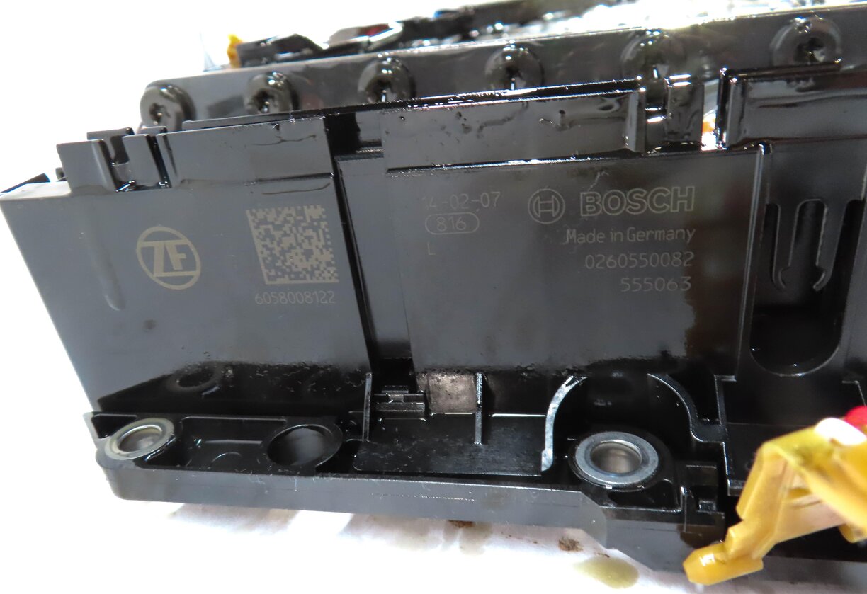Thumbnail 6: 2013-2016 AUDI A4 (B8 8K) AWD QUATTRO - A/T AUTOMATIC TRANSMISSION VALVE BODY