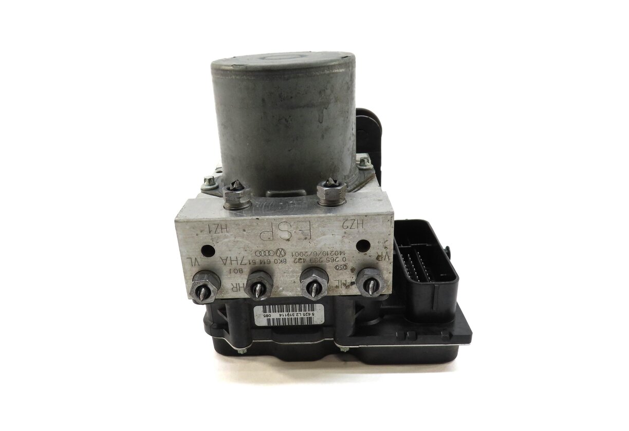 Thumbnail 2: 2014-2017 AUDI A4 S4 A5 S5 (B8 8K 8T) AWD QUATTRO - ESP ABS BRAKE PUMP w/ MODULE