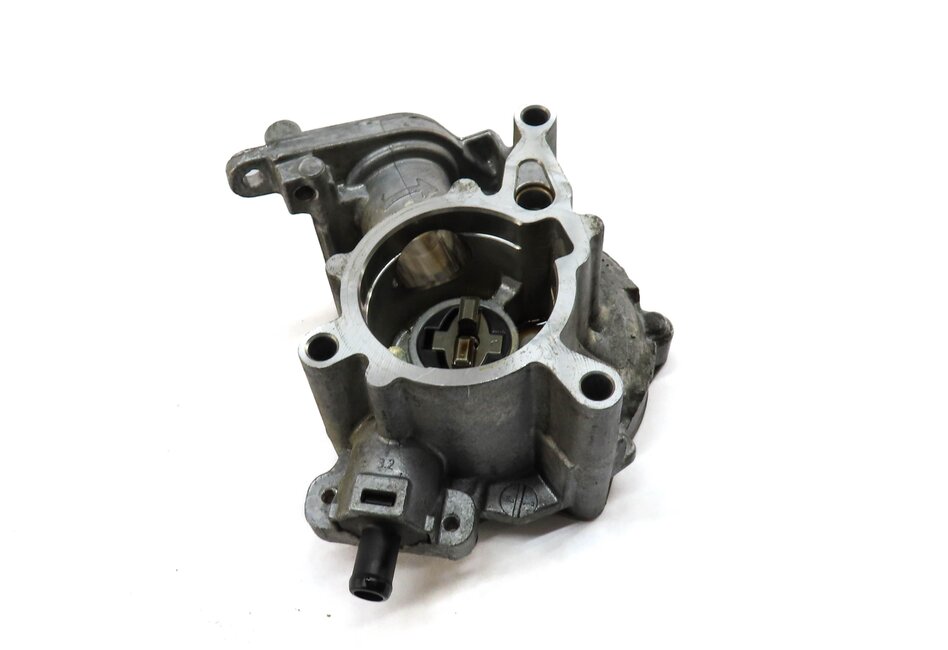 2009-2017 AUDI A4 A5 A6 (B8 8T 8K C7) 2.0L TURBO ENGINE BRAKE VACUUM PUMP