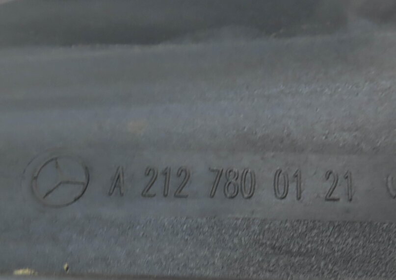 Thumbnail 6: 2010-2016 MERCEDES BENZ E250 E300 E350 E63 (W212) CENTER PANORAMIC SUNROOF GLASS