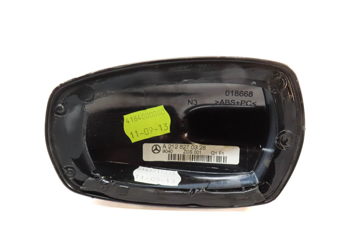 Thumbnail 4: 2014 MERCEDES E350 (W212) ROOF RADIO STEREO SHARK FIN ANTENNA (BLACK)