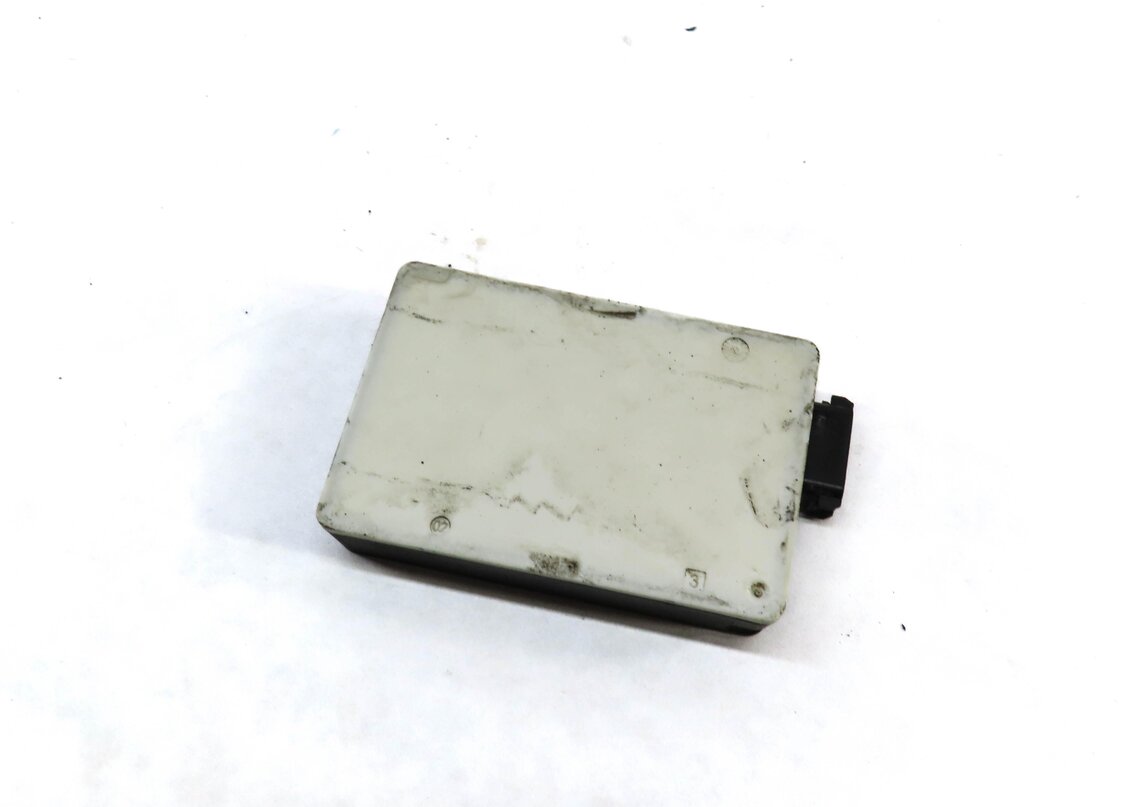 2014 MERCEDES E350 (W212) REAR BLIND SPOT RADAR SENSOR MODULE
