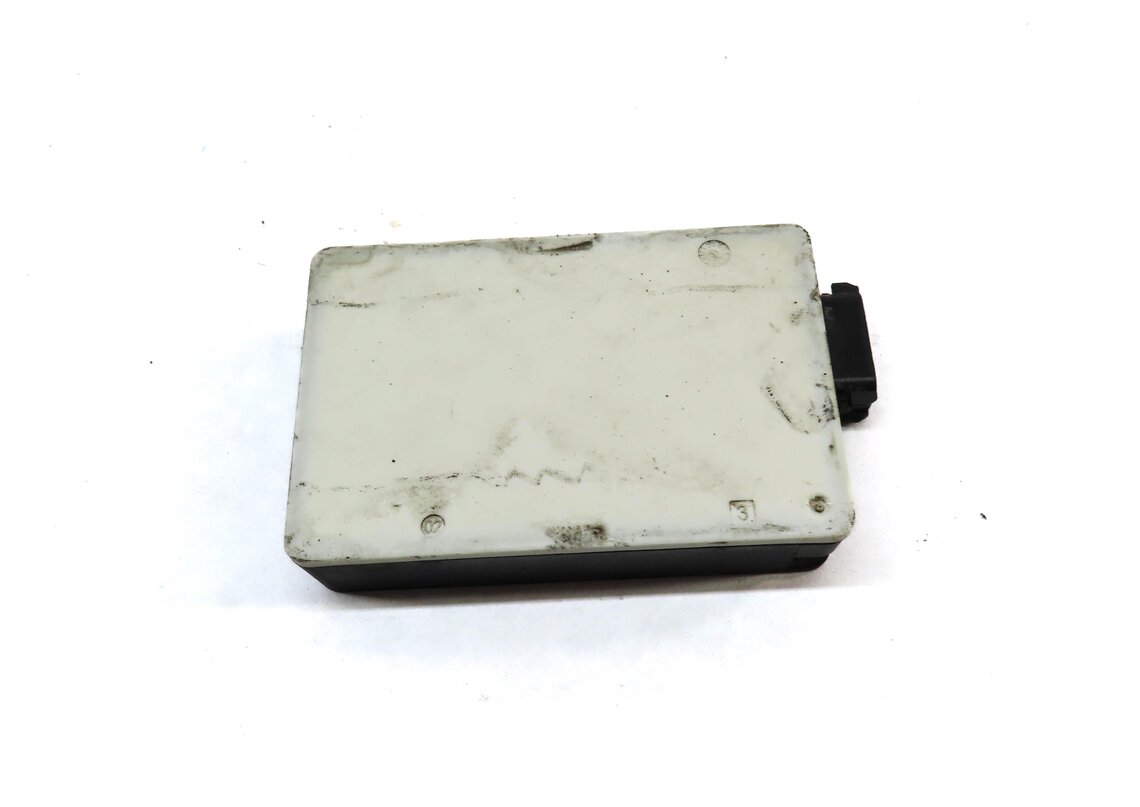 Thumbnail 2: 2014 MERCEDES E350 (W212) REAR BLIND SPOT RADAR SENSOR MODULE