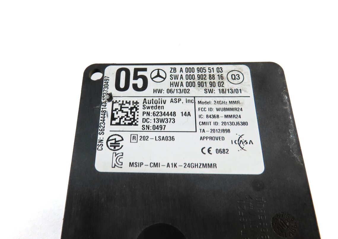Thumbnail 4: 2014 MERCEDES E350 (W212) REAR BLIND SPOT RADAR DISTRONIC SENSOR MODULE