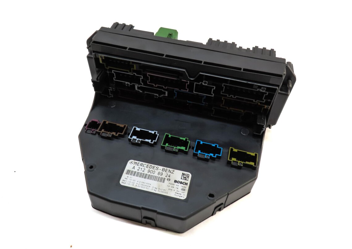 14-15 MERCEDES E SL CLS (C218 R231 W212) FRONT SIGNAL ACQUISITION CONTROL MODULE