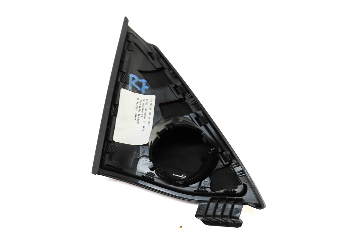 Thumbnail 3: 2014 MERCEDES E350 (W212) FRONT RIGHT DOOR HARMAN SPEAKER TRIM COVER (BLACK)