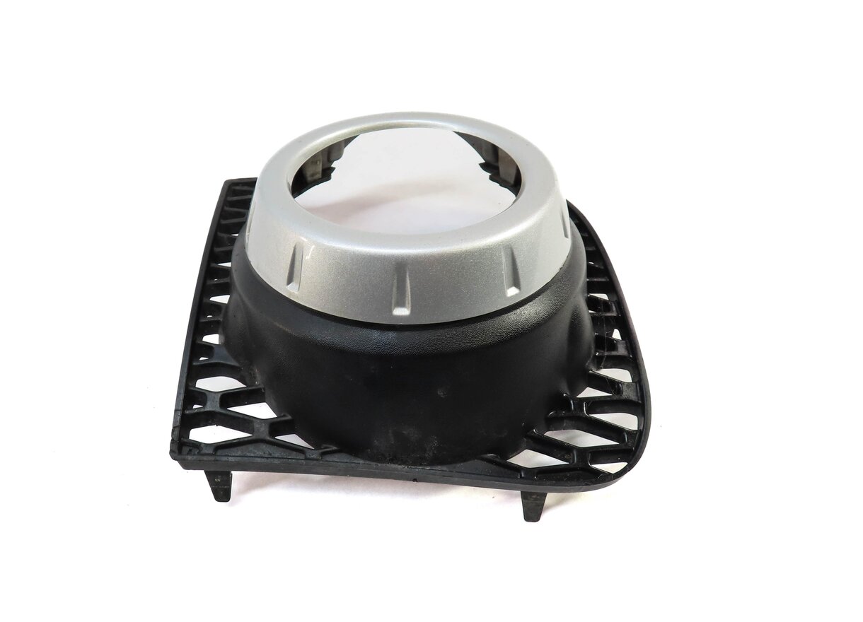 Thumbnail 3: 2012 RANGER ROVER (L322) FRONT LEFT DRIVER LOWER BUMPER FOG LIGHT TRIM (BLACK)