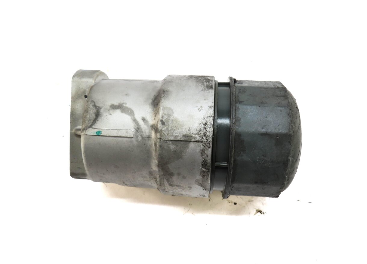 Thumbnail 4: 2012 RANGE ROVER (L322) 5.0L SUPERCHARGED ENGINE OIL FILTER HOUSING w/ CAP