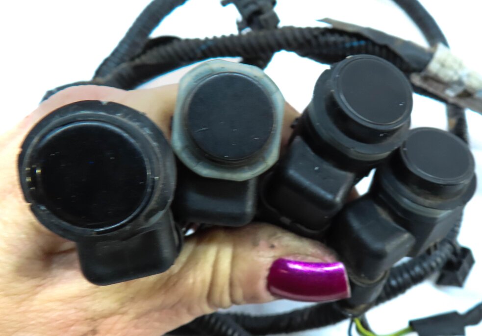 Thumbnail 5: 2012 RANGE ROVER (L322) REAR PARK ASSIST PDC SENSOR SET4 (BLACK) w/ HARNESS