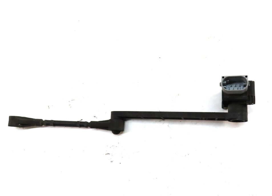 Thumbnail 3: 2012 RANGE ROVER (L322) REAR RIGHT SUSPENSION HEIGHT LEVEL SENSOR AH425A955BD