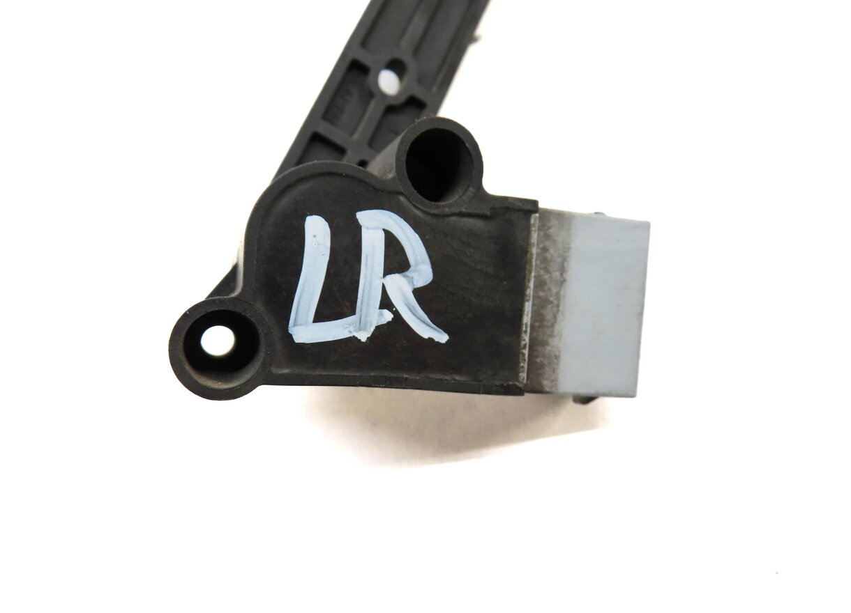 Thumbnail 4: 2012 RANGE ROVER (L322) REAR LEFT SUSPENSION HEIGHT LEVEL SENSOR AH425A955BD