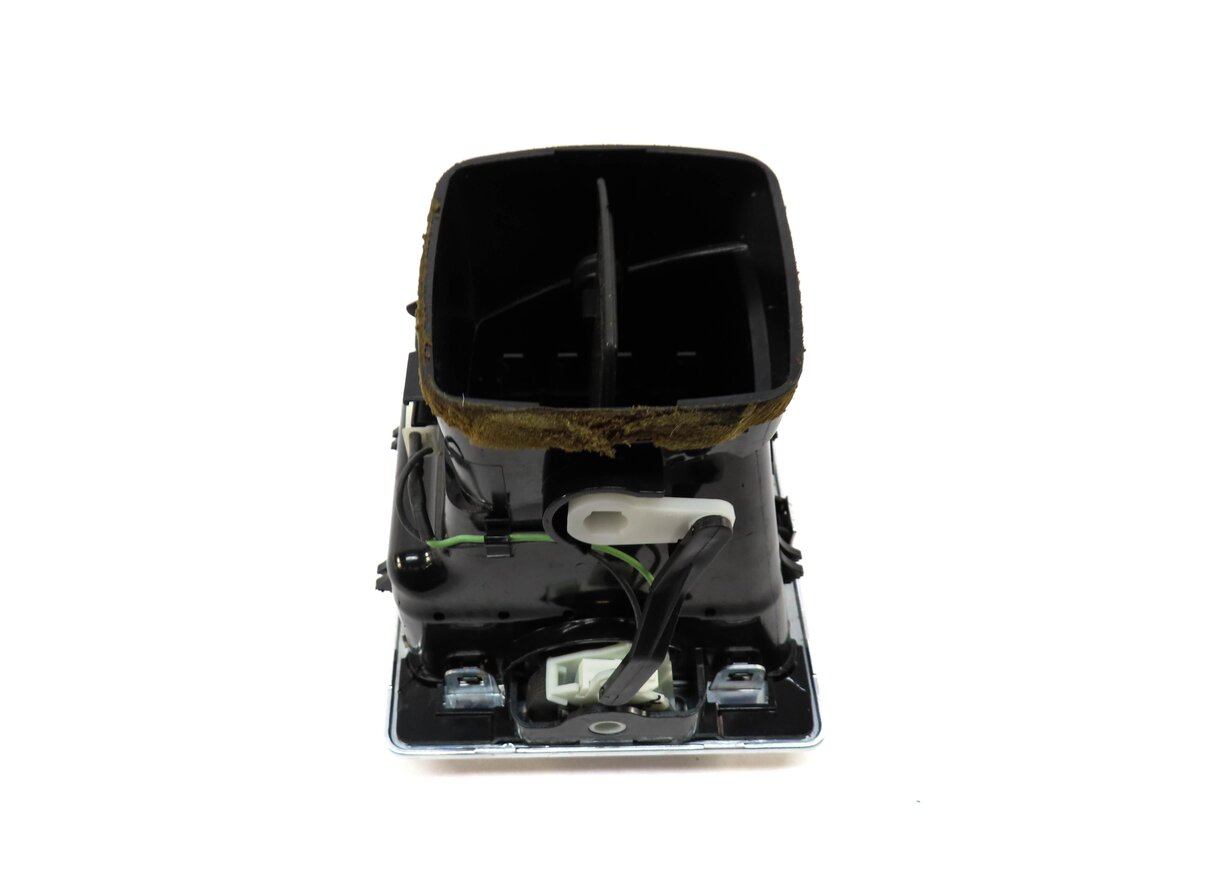 Thumbnail 4: 2012 RANGE ROVER (L322) FRONT RIGHT PASSENGER OUTER HVAC A/C HEATER AIR VENT