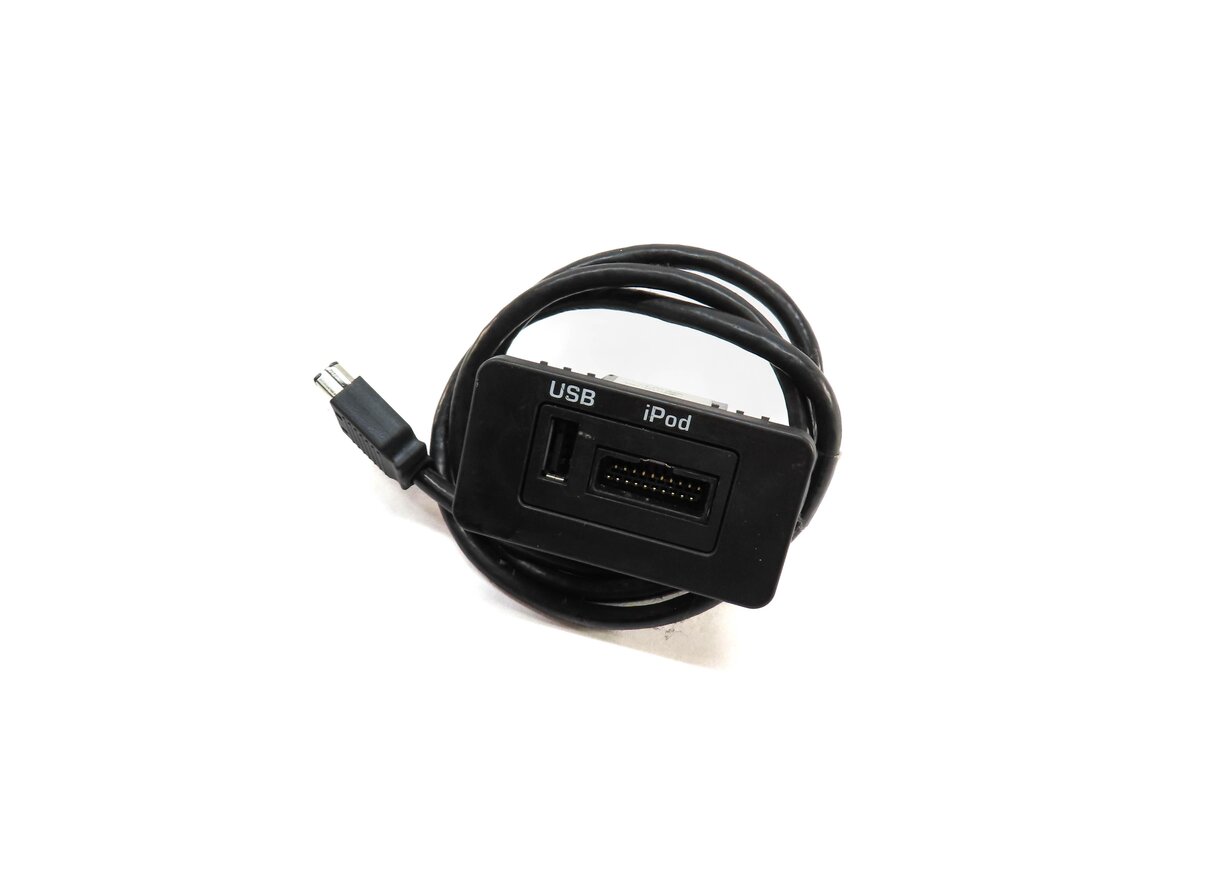 2012 RANGE ROVER (L322) RADIO STEREO AUXILIARY AUX USB iPOD INPUT PANEL w/ CABLE
