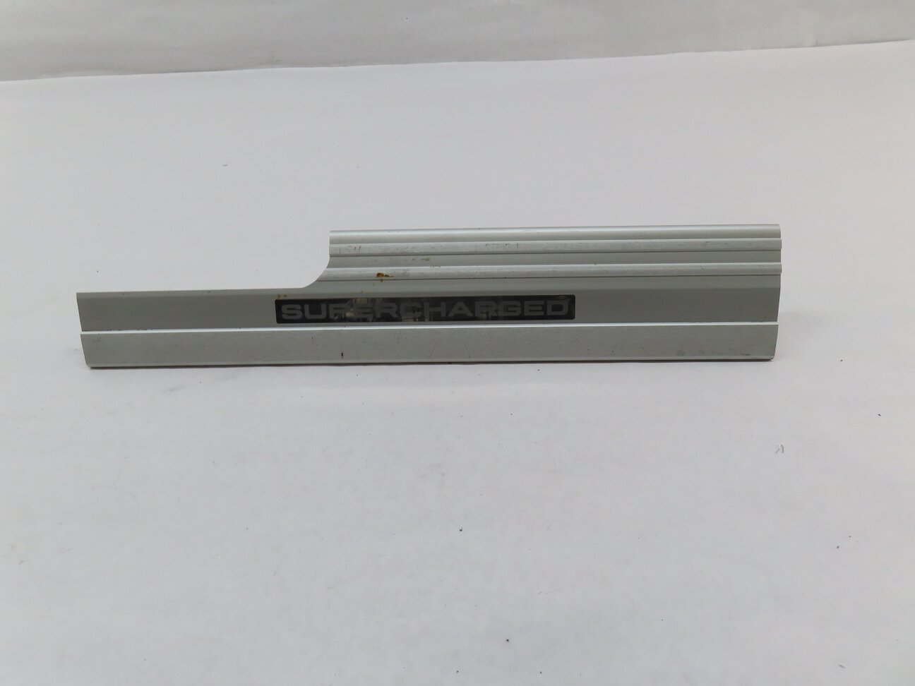 Thumbnail 6: 2012 RANGE ROVER (L322) FRONT REAR LEFT RIGHT DOOR SILL ALUMINUM SCUFF PLATE