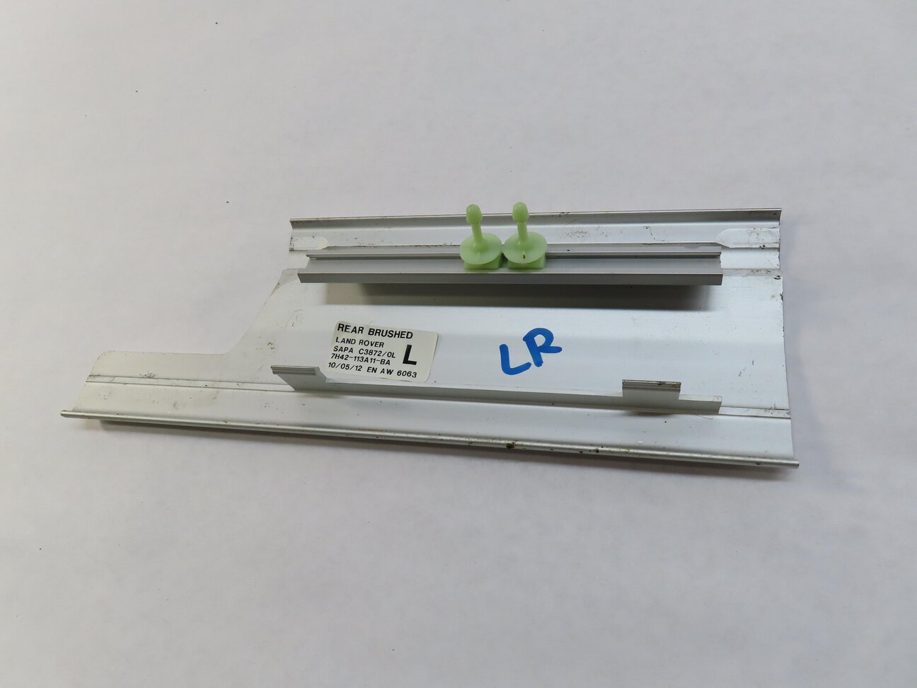 Thumbnail 7: 2012 RANGE ROVER (L322) FRONT REAR LEFT RIGHT DOOR SILL ALUMINUM SCUFF PLATE