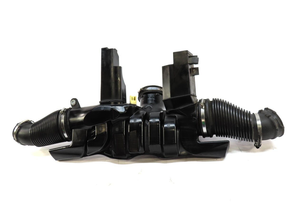 Thumbnail 3: 2012 RANGE ROVER (L322) 5.0L SUPERCHARGED ENGINE AIR INTAKE RESONATOR HOSE BOX
