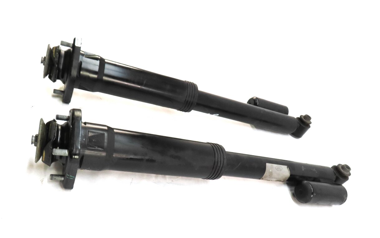 Thumbnail 5: 2012 RANGE ROVER (L322) REAR LEFT SUSPENSION CVD SHOCK STRUT AH4218K004AD