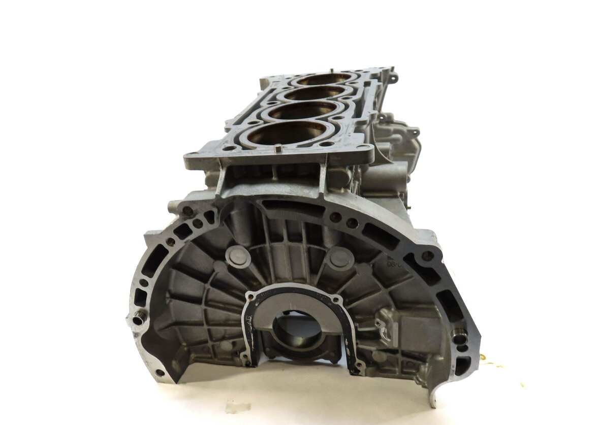 Thumbnail 2: 2015-2018 MERCEDES GLA250 (X156) AWD 2.0L M270 TURBO ENGINE CYLINDER BLOCK
