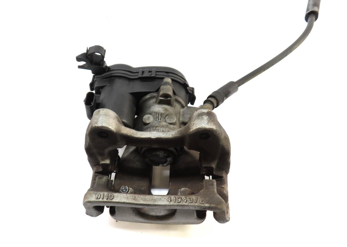 Thumbnail 6: 13-20 MERCEDES B CLA GLA CLASS (C117 W242 W246 X156) RIGHT REAR BRAKE CALIPER