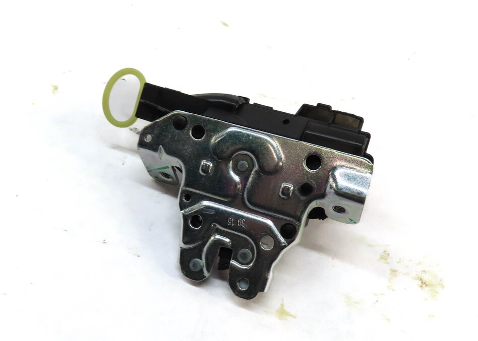 Thumbnail 2: 2017 MERCEDES CLA250 (C117 W117) REAR TRUNK LOCK LATCH ACTUATOR