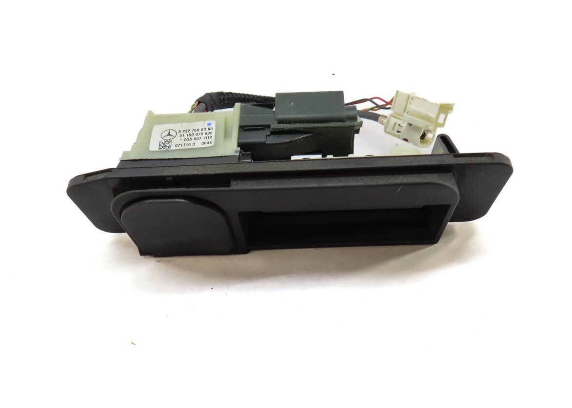 Thumbnail 3: 2017 MERCEDES CLA250 (C117 W117) REAR TRUNK HANDLE w/ BACKUP REVERSE CAMERA