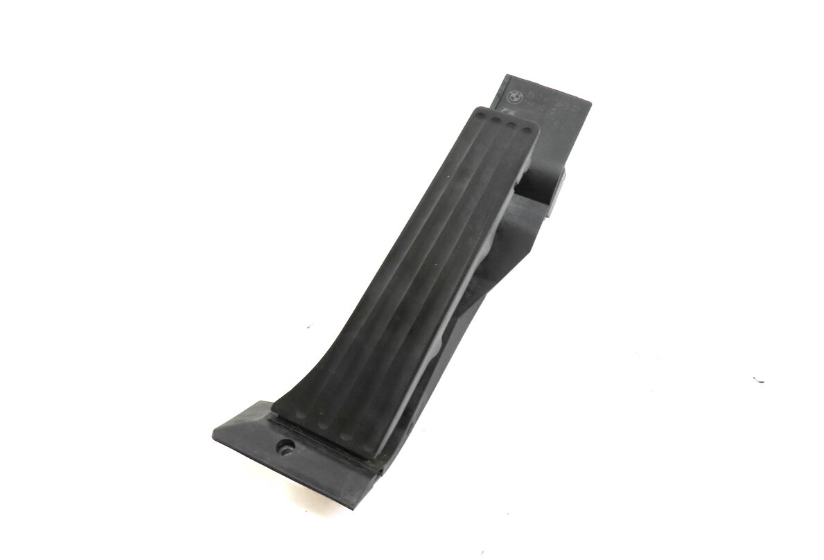 2006 BMW Z4 (E85) GAS PEDAL FUEL THROTTLE ACCELERATOR PEDAL