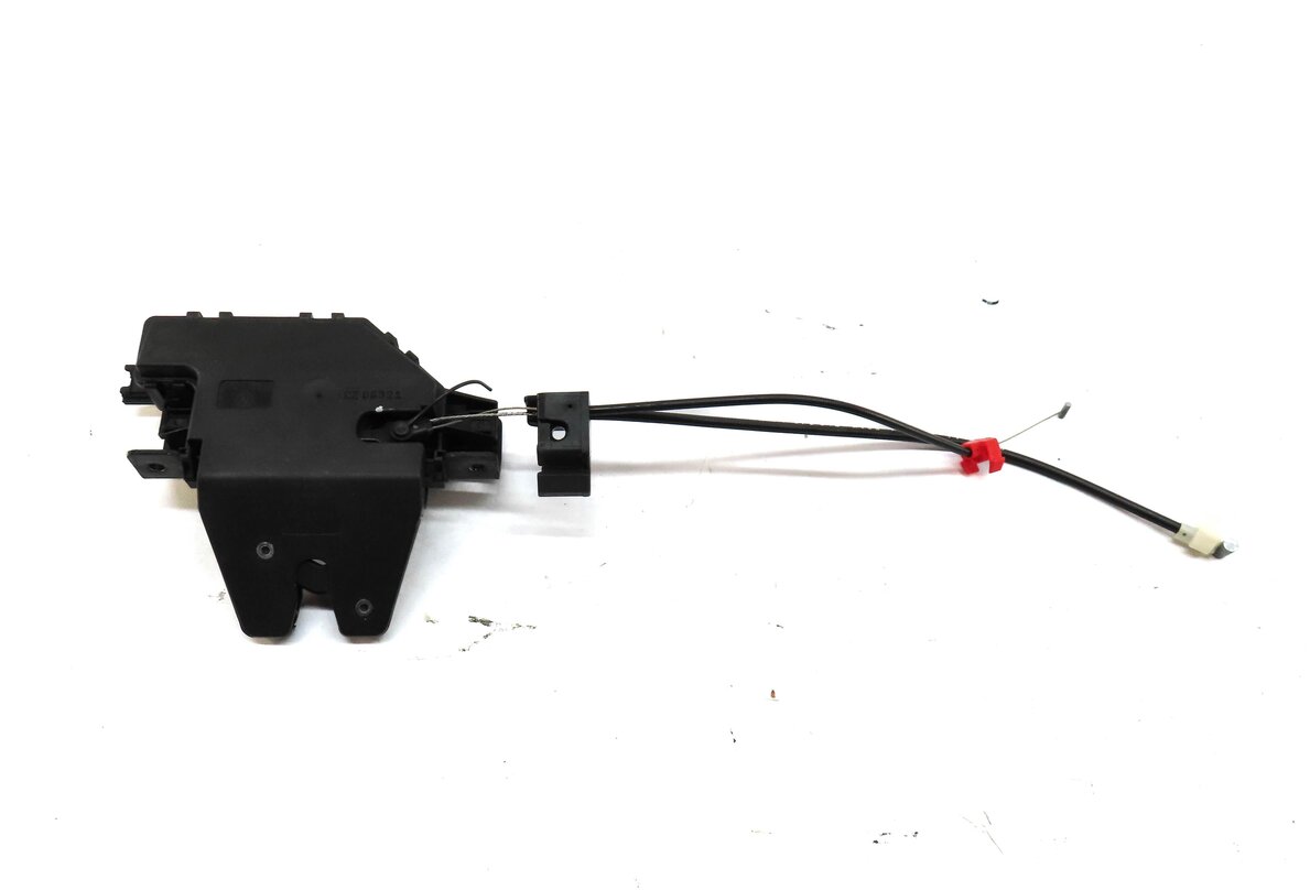 Thumbnail 2: 2006 BMW Z4 (E85) REAR TRUNK LOCK LATCH ACTUATOR
