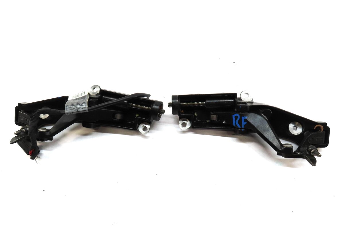 Thumbnail 3: 2006 BMW Z4 (E85) LEFT & RIGHT CONVERTIBLE TOP LATCH SET-2